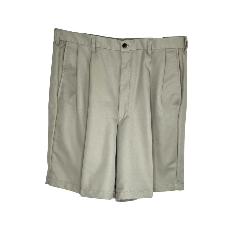 Haggar tan golf/walking/dress shorts Mens size 36